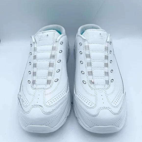 Like New Skechers  Women's White Sneakers Size 11W - Picture 11 of 11
